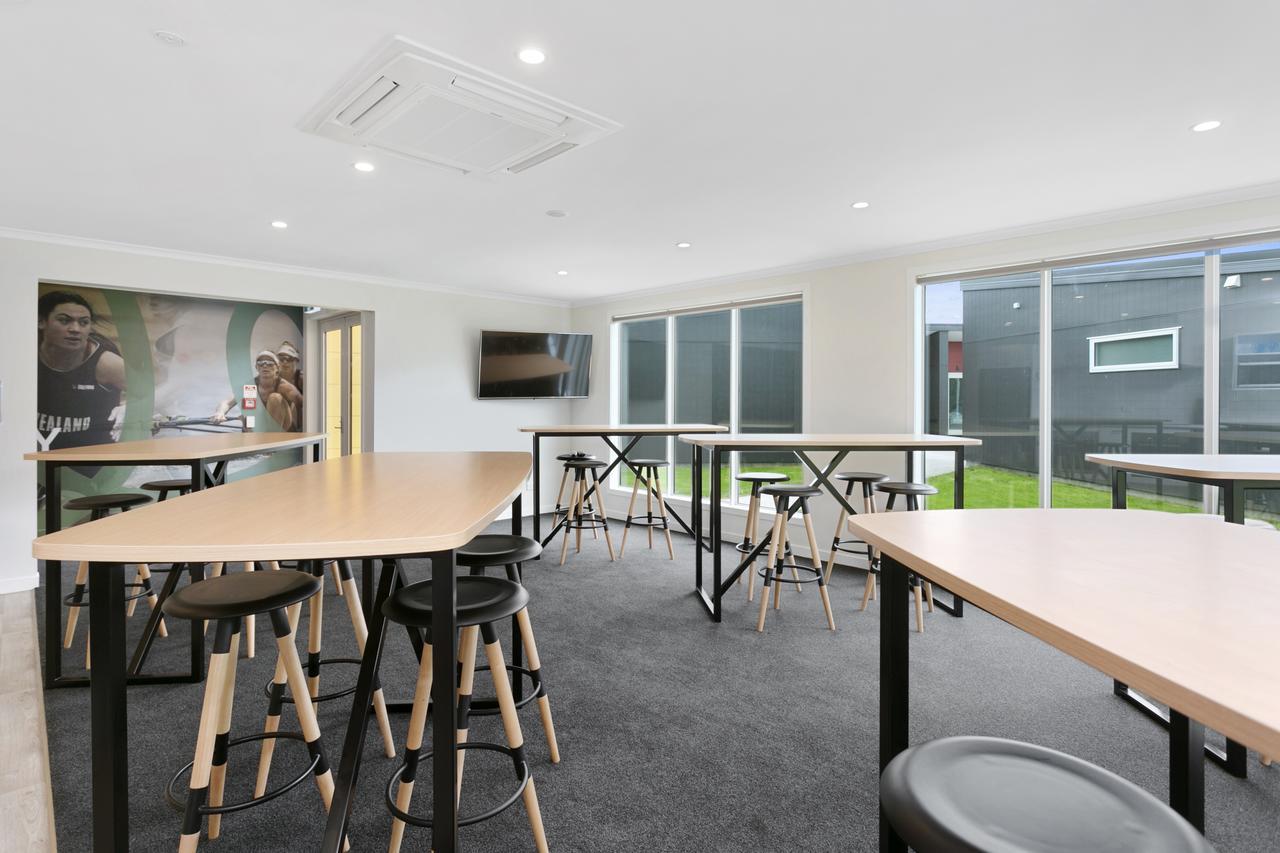 Podium Lodge Cambridge Eksteriør bilde